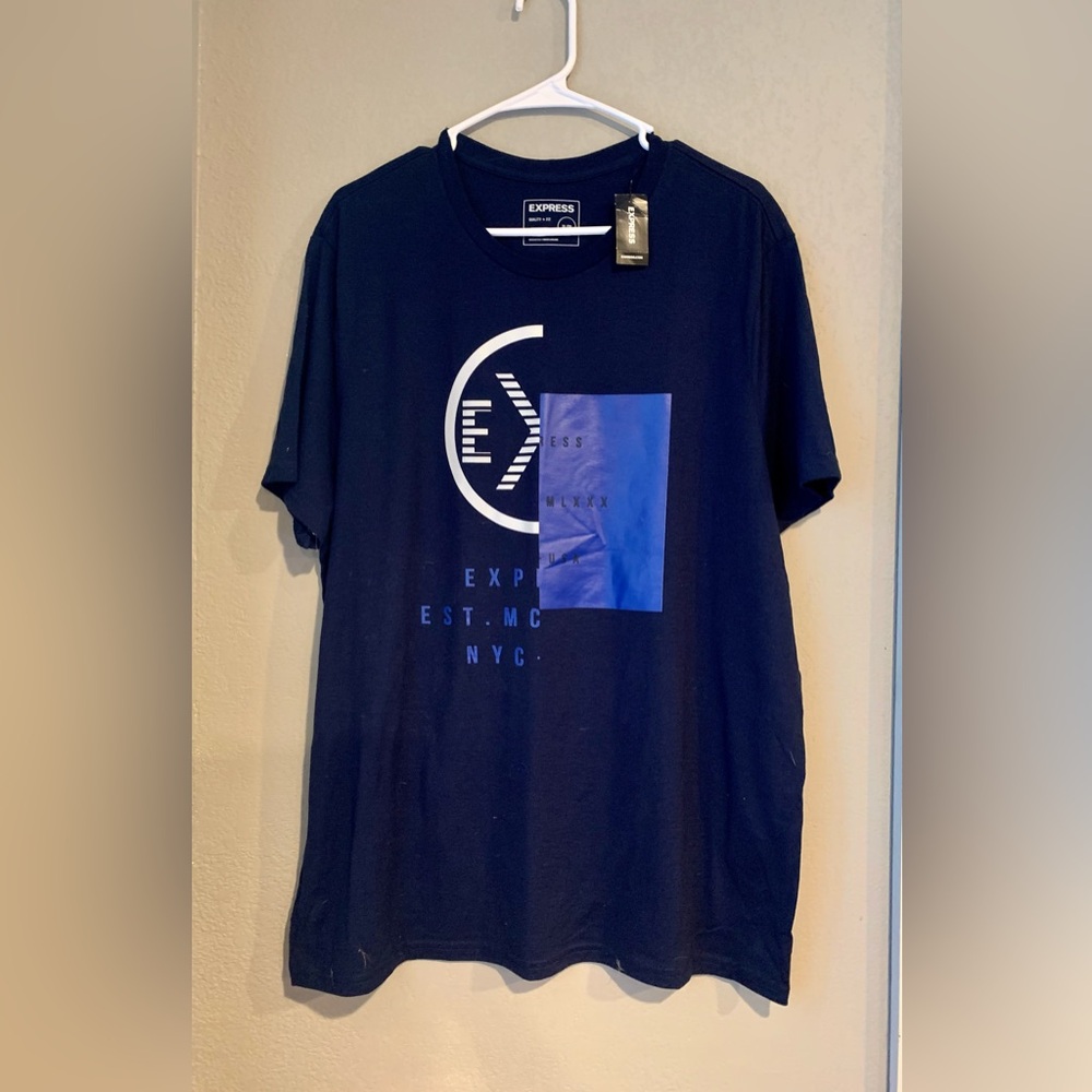 NEW Men's Express Tee - Size XL